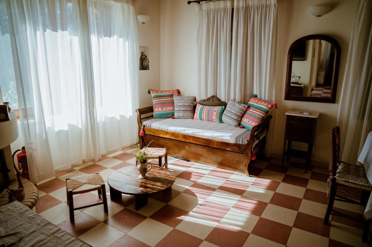Seafront Traditional Stone House In Sunset Olive Grove - B Alyfanta Bagian luar foto
